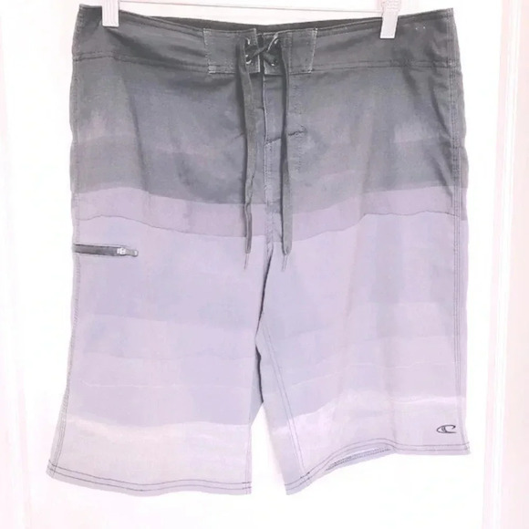 O’Neill Swim Men’s Black and Gray Hyperfreak Board Shorts 32W - Picture 2 of 11